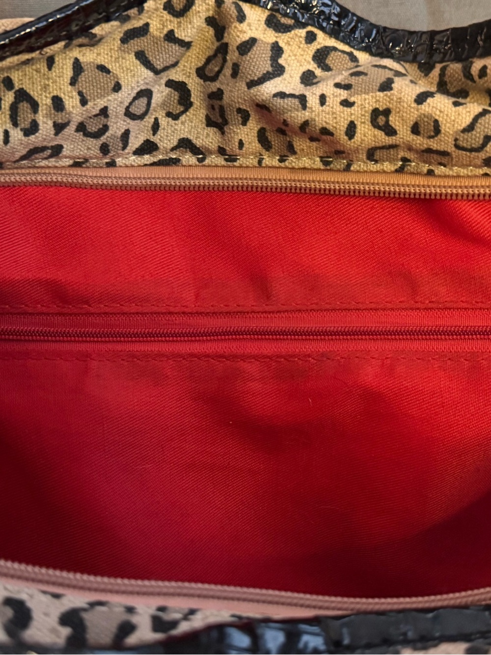 Rare Vintage Little Earth bag - Picture 6 of 8